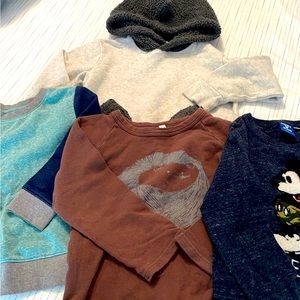 Kids sweater bundle (4/5T)